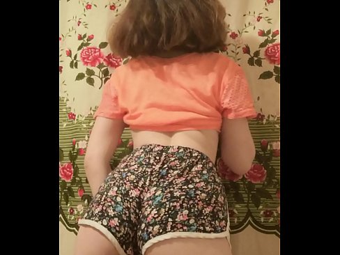 ❤️ Секси млада мадама сваля шортите си пред камерата. ❌ Качествено порно в bg.porn-milf300.ru
